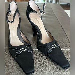 Kenneth Cole Satin Dress Shoes.  Made in Italy, size 8 - Great condition.